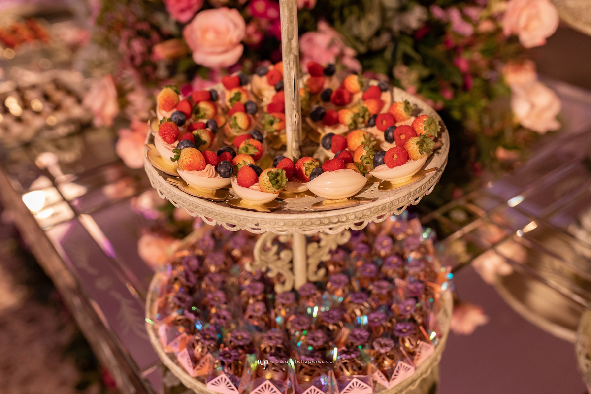 Adrielle Peres Fotografia, Alex Videos; DECORAÇÃO: Silvia Flores Eventos, DJ: Matheus Lazaretti, PISTA DE LED: Pixel Led, DRINKS: Jumper Bartenders, Baly Energy Drink, Poppi Corner, Amantine Chocolate, VW beauty, Clube Gremio Fronteira - Ararangua/SC