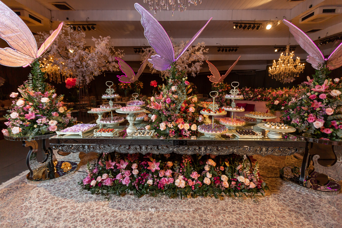 Adrielle Peres Fotografia, Alex Videos; DECORAÇÃO: Silvia Flores Eventos, DJ: Matheus Lazaretti, PISTA DE LED: Pixel Led, DRINKS: Jumper Bartenders, Baly Energy Drink, Poppi Corner, Amantine Chocolate, VW beauty, Clube Gremio Fronteira - Ararangua/SC