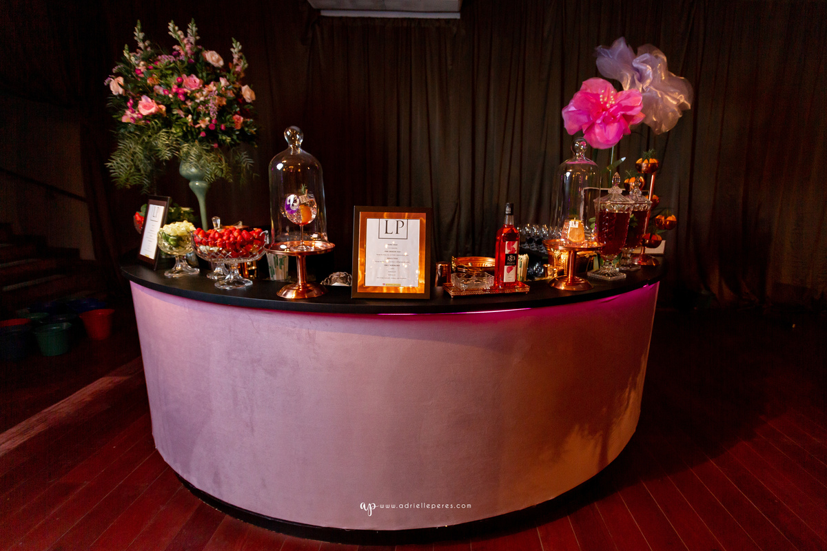 Adrielle Peres Fotografia, Alex Videos; DECORAÇÃO: Silvia Flores Eventos, DJ: Matheus Lazaretti, PISTA DE LED: Pixel Led, DRINKS: Jumper Bartenders, Baly Energy Drink, Poppi Corner, Amantine Chocolate, VW beauty, Clube Gremio Fronteira - Ararangua/SC