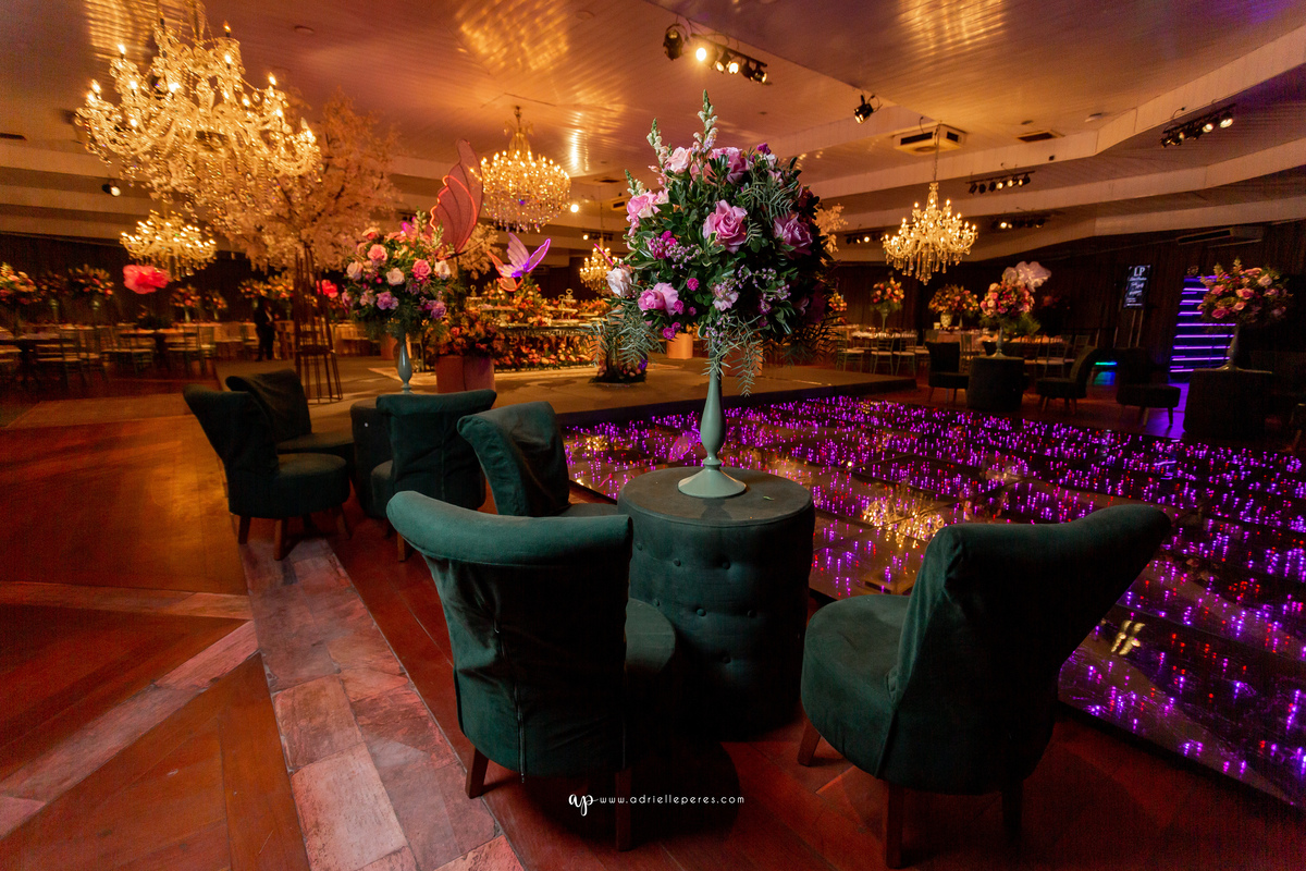 Adrielle Peres Fotografia, Alex Videos; DECORAÇÃO: Silvia Flores Eventos, DJ: Matheus Lazaretti, PISTA DE LED: Pixel Led, DRINKS: Jumper Bartenders, Baly Energy Drink, Poppi Corner, Amantine Chocolate, VW beauty, Clube Gremio Fronteira - Ararangua/SC