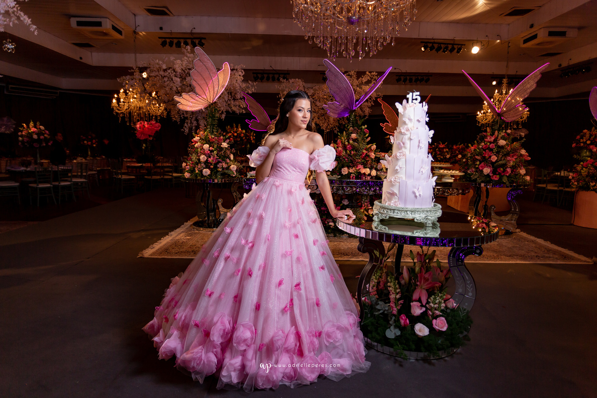 Adrielle Peres Fotografia, Alex Videos; DECORAÇÃO: Silvia Flores Eventos, DJ: Matheus Lazaretti, PISTA DE LED: Pixel Led, DRINKS: Jumper Bartenders, Baly Energy Drink, Poppi Corner, Amantine Chocolate, VW beauty, Clube Gremio Fronteira - Ararangua/SC