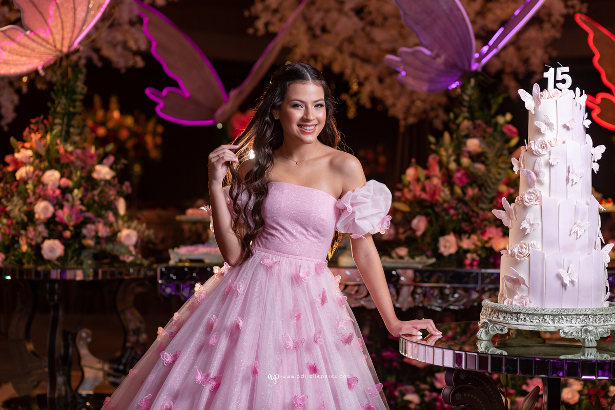 Adrielle Peres Fotografia, Alex Videos; DECORAÇÃO: Silvia Flores Eventos, DJ: Matheus Lazaretti, PISTA DE LED: Pixel Led, DRINKS: Jumper Bartenders, Baly Energy Drink, Poppi Corner, Amantine Chocolate, VW beauty, Clube Gremio Fronteira - Ararangua/SC