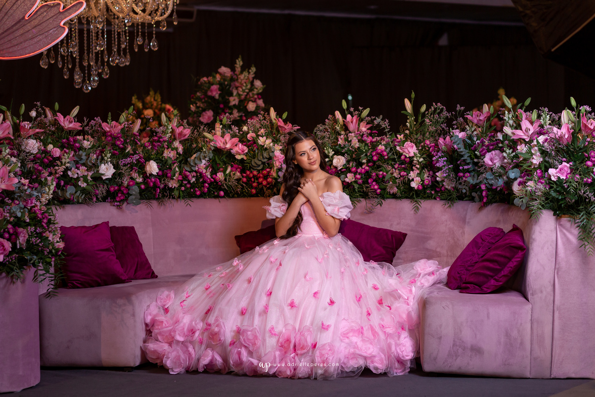 Adrielle Peres Fotografia, Alex Videos; DECORAÇÃO: Silvia Flores Eventos, DJ: Matheus Lazaretti, PISTA DE LED: Pixel Led, DRINKS: Jumper Bartenders, Baly Energy Drink, Poppi Corner, Amantine Chocolate, VW beauty, Clube Gremio Fronteira - Ararangua/SC