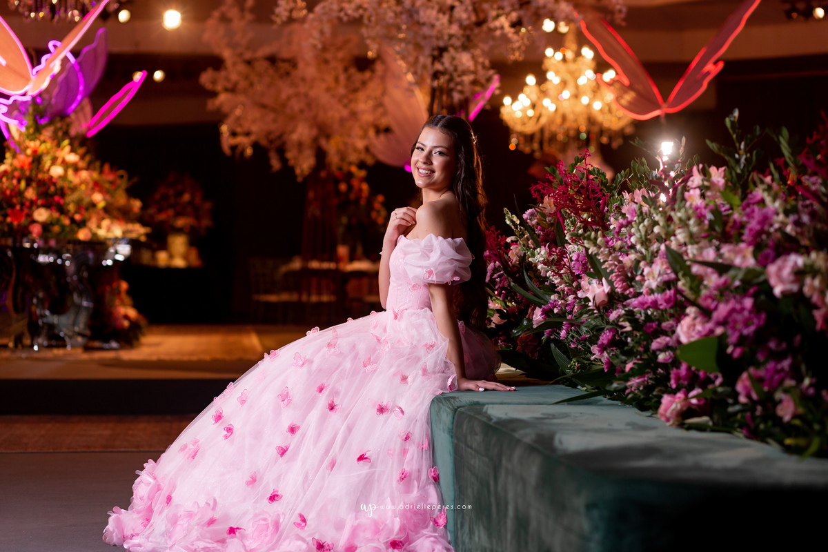 Adrielle Peres Fotografia, Alex Videos; DECORAÇÃO: Silvia Flores Eventos, DJ: Matheus Lazaretti, PISTA DE LED: Pixel Led, DRINKS: Jumper Bartenders, Baly Energy Drink, Poppi Corner, Amantine Chocolate, VW beauty, Clube Gremio Fronteira - Ararangua/SC