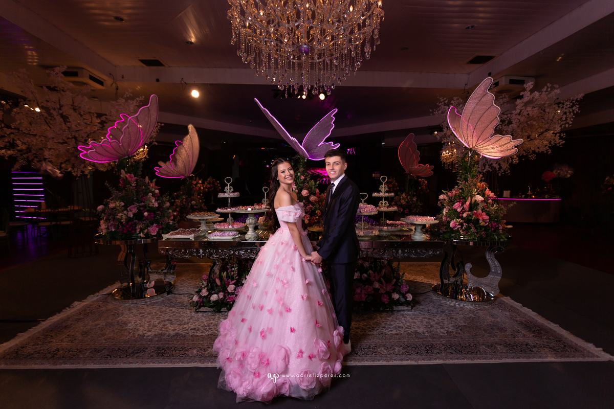 Adrielle Peres Fotografia, Alex Videos; DECORAÇÃO: Silvia Flores Eventos, DJ: Matheus Lazaretti, PISTA DE LED: Pixel Led, DRINKS: Jumper Bartenders, Baly Energy Drink, Poppi Corner, Amantine Chocolate, VW beauty, Clube Gremio Fronteira - Ararangua/SC