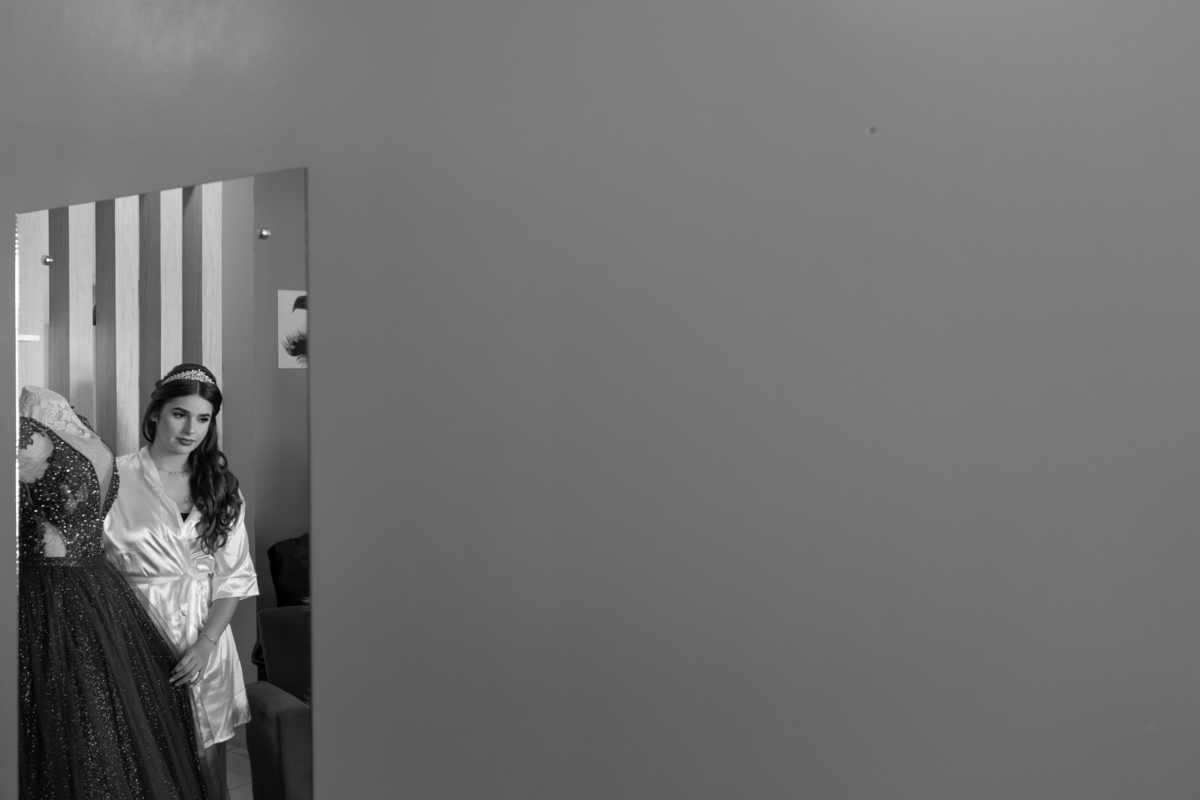 fotógrafa de quinze anos Adrielle Peres fotografia - Cobertura digital: Raquel Jesus - Decoração: Art Mana - Cerimonial: Sublime - Som/Luz: Impacto Som - festa dos quinze - capão da canoa - debutante - vestido - flores - foto e video - decoração 