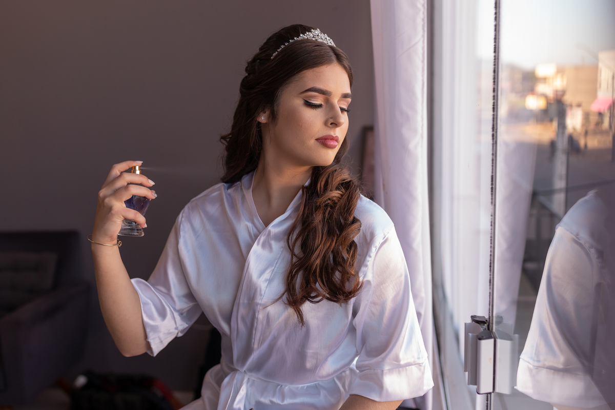 fotógrafa de quinze anos Adrielle Peres fotografia - Cobertura digital: Raquel Jesus - Decoração: Art Mana - Cerimonial: Sublime - Som/Luz: Impacto Som - festa dos quinze - capão da canoa - debutante - vestido - flores - foto e video - decoração 