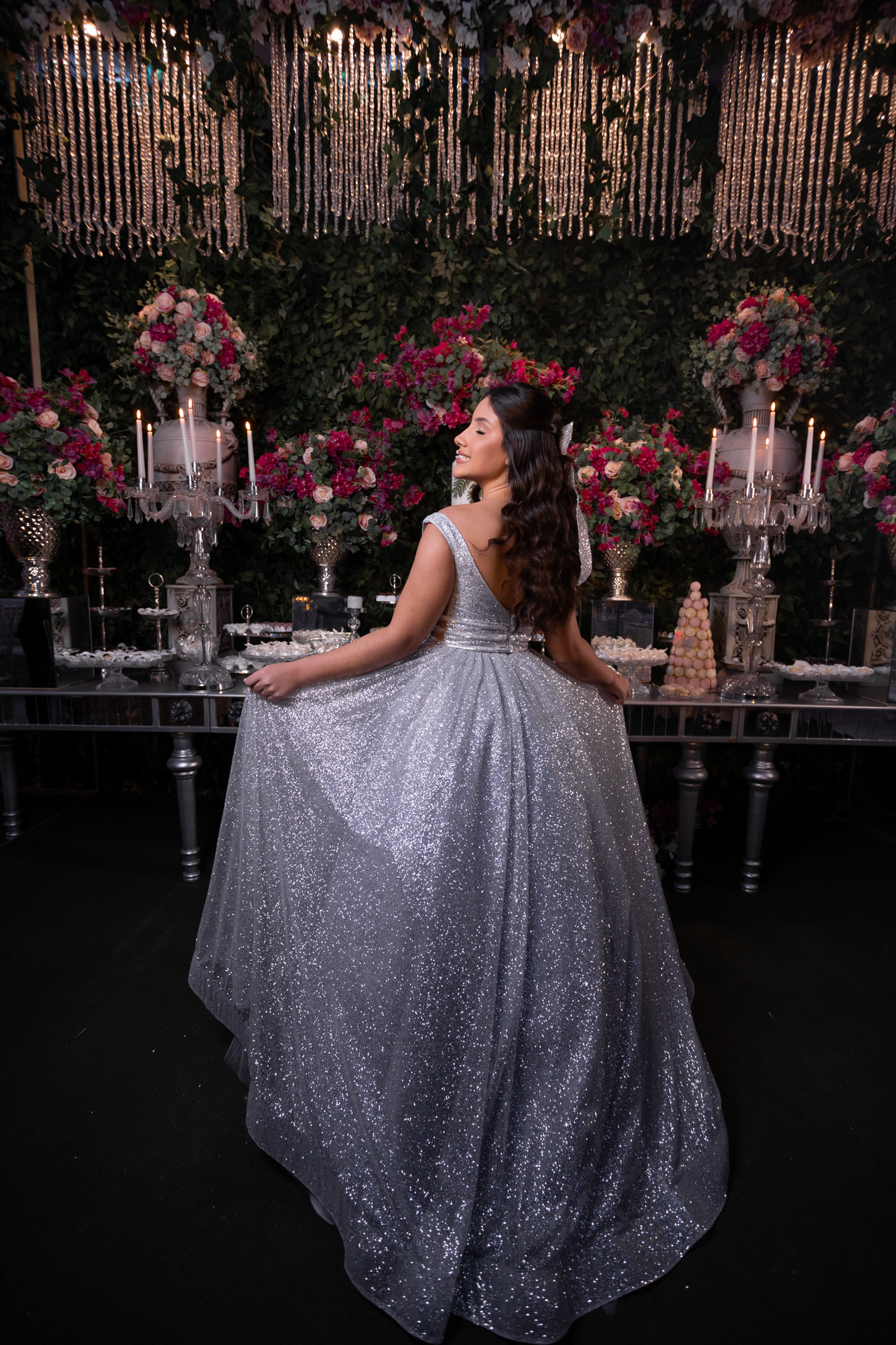 Festa de quinze anos em Torres
Fotografia: Adrielle Peres

Filme: Fred Filmes

Decoração: Só Brilho

Cerimonial: Celebrai 

Som/Luz: Impacto Som

Local: Apae Torres

Doces: Marta Mello/Cacau Show

Beleza: Morgana Magnus

Vestido: Noivas e Casais:
