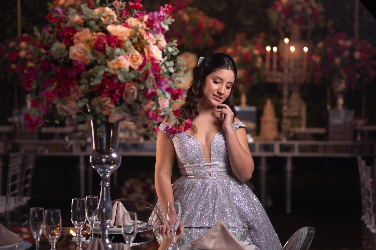 Festa de quinze anos em Torres
Fotografia: Adrielle Peres

Filme: Fred Filmes

Decoração: Só Brilho

Cerimonial: Celebrai 

Som/Luz: Impacto Som

Local: Apae Torres

Doces: Marta Mello/Cacau Show

Beleza: Morgana Magnus

Vestido: Noivas e Casais:
