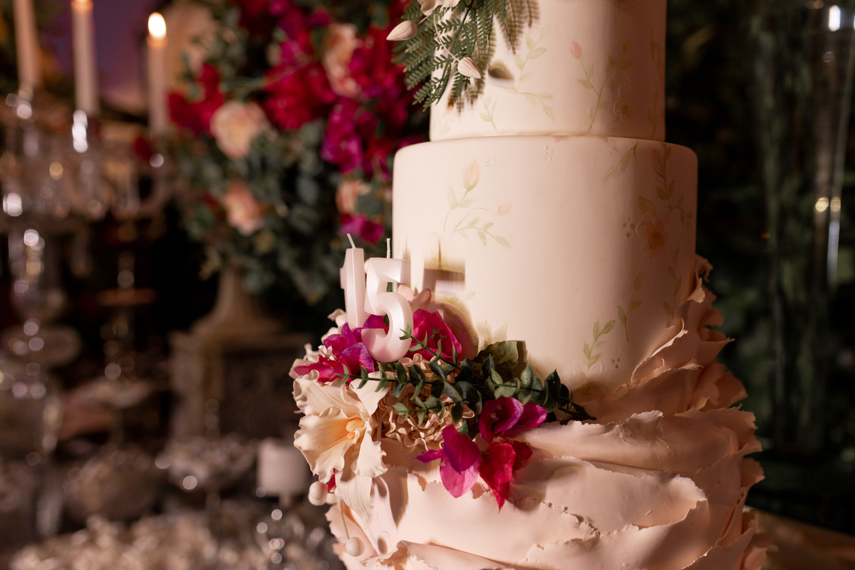 Festa de quinze anos em Torres
Fotografia: Adrielle Peres

Filme: Fred Filmes

Decoração: Só Brilho

Cerimonial: Celebrai 

Som/Luz: Impacto Som

Local: Apae Torres

Doces: Marta Mello/Cacau Show

Beleza: Morgana Magnus

Vestido: Noivas e Casais:
