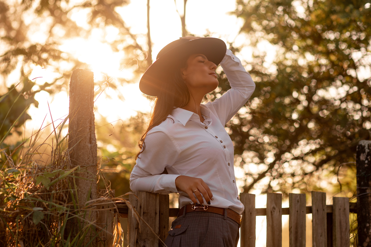 Adrielle Peres fotógrafa de quinze anos - book dos quinze - guarita - torres - fotos na praia - debutante - ideias - cavalo - pet - mar