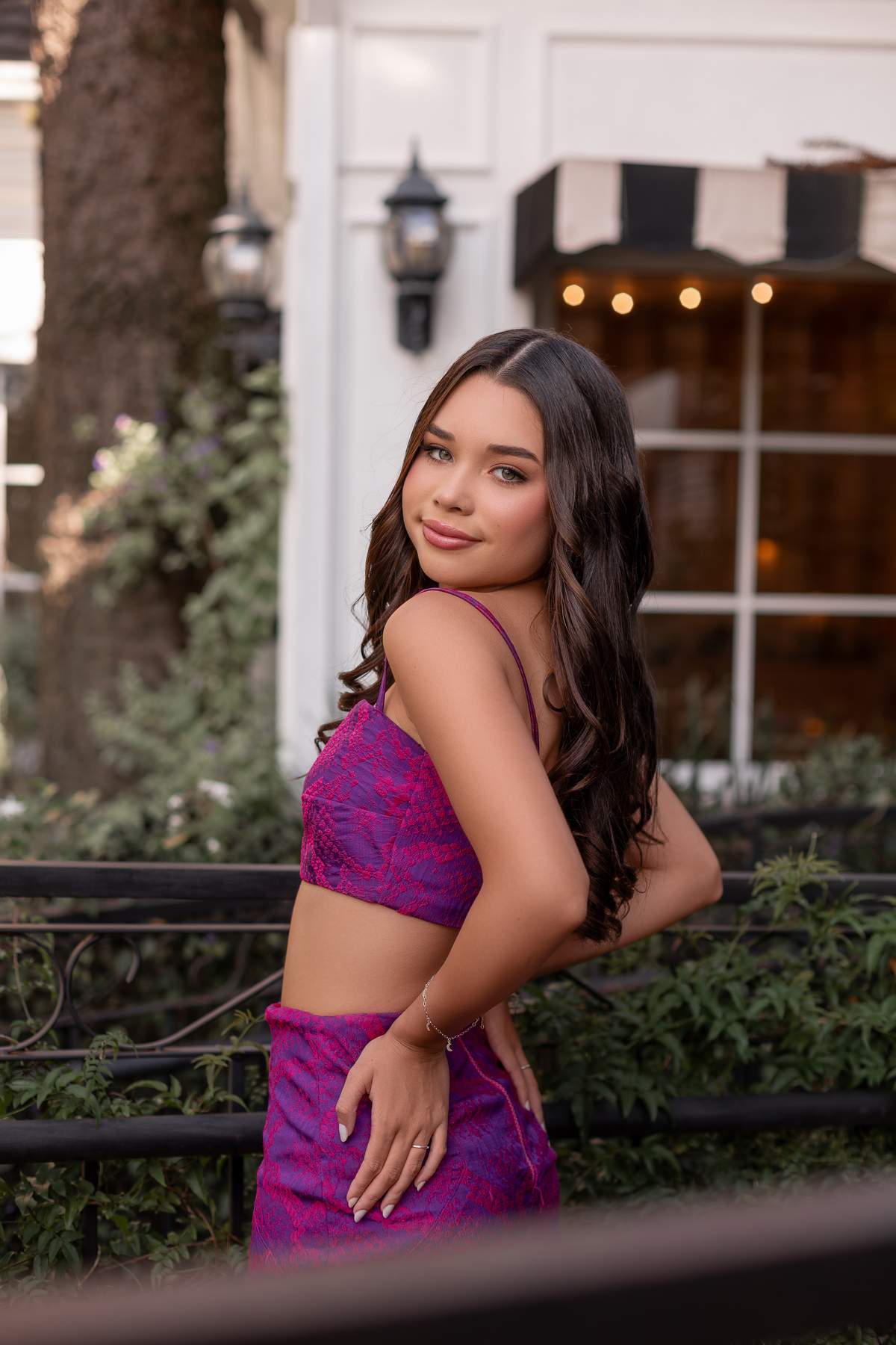 fotos de 15 anos no castelo HOTEL  COLLINE DE FRNACE - Gramado - RS  fotografa - ensaio no castelo - disney - castelo britanico - quinze anos - book dos quinze casual - ideias - vestido branco - noiva - hard rock