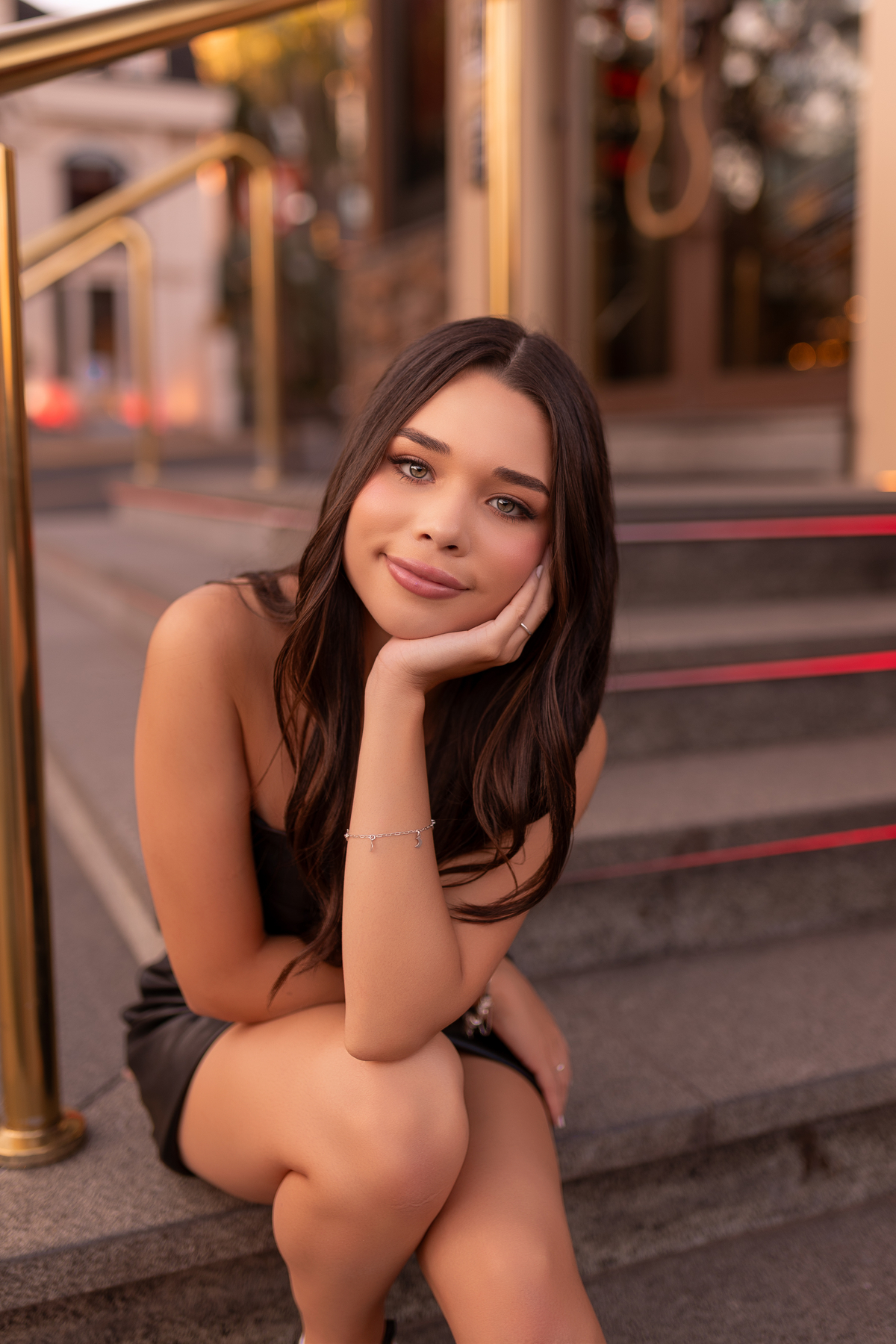 fotos de 15 anos no castelo HOTEL  COLLINE DE FRNACE - Gramado - RS  fotografa - ensaio no castelo - disney - castelo britanico - quinze anos - book dos quinze casual - ideias - vestido branco - noiva - hard rock