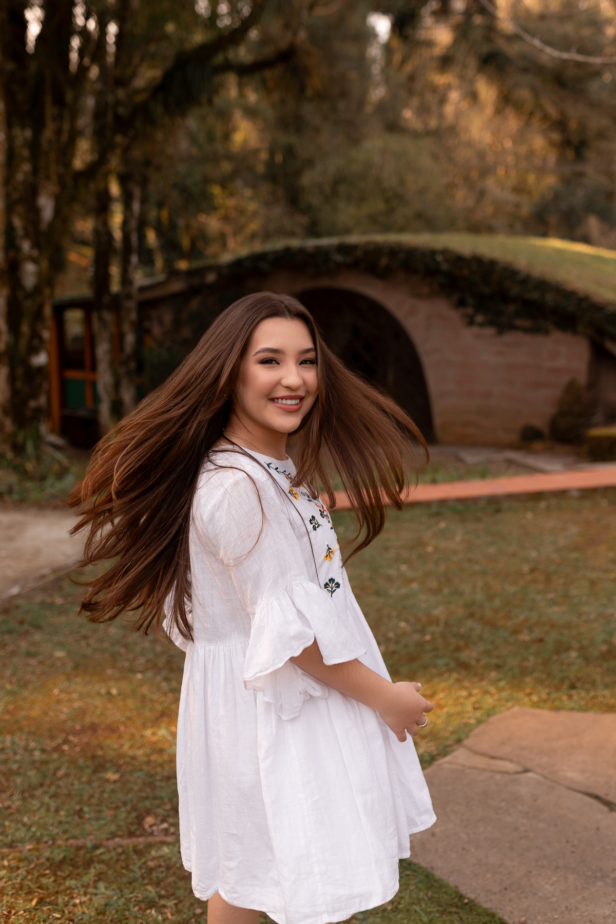 ensaio 15 anos, debutante, Gramado RS, Serra Gaúcha, Cogumelos Montanheses, fotografia feminina, ensaio leve, ensaio alegre, fotos 15 anos, ensaio em Gramado, especialista em quinze anos, especialista em debutantes, ensaio de quinze anos, fotógrafa 