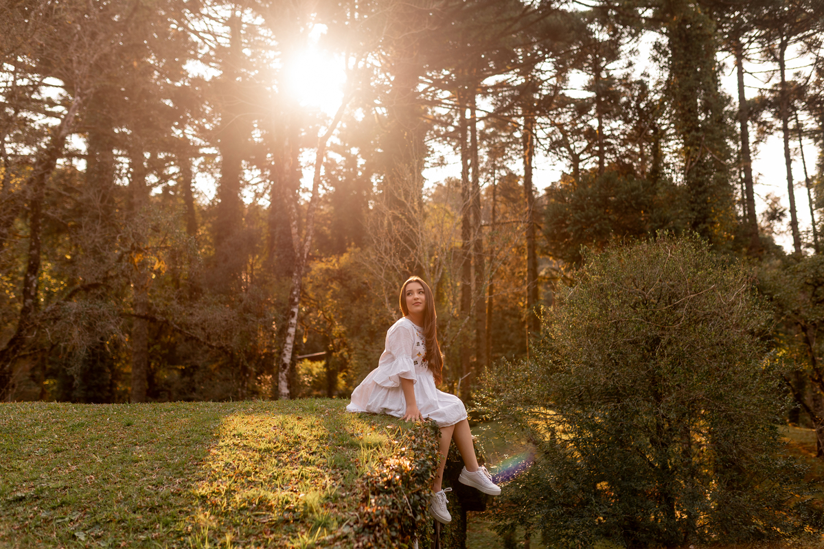 ensaio 15 anos, debutante, Gramado RS, Serra Gaúcha, Cogumelos Montanheses, fotografia feminina, ensaio leve, ensaio alegre, fotos 15 anos, ensaio em Gramado, especialista em quinze anos, especialista em debutantes, ensaio de quinze anos, fotógrafa 