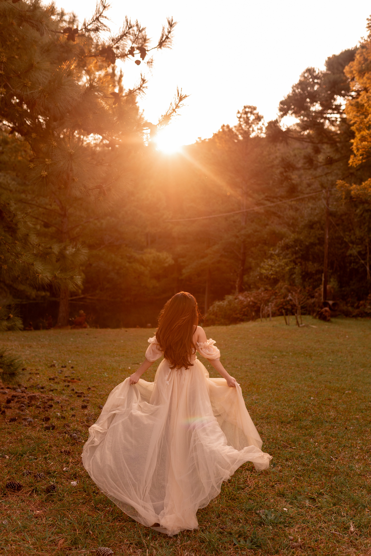 ensaio 15 anos, debutante, Gramado RS, Serra Gaúcha, Cogumelos Montanheses, fotografia feminina, ensaio leve, ensaio alegre, fotos 15 anos, ensaio em Gramado, especialista em quinze anos, especialista em debutantes, ensaio de quinze anos, fotógrafa 