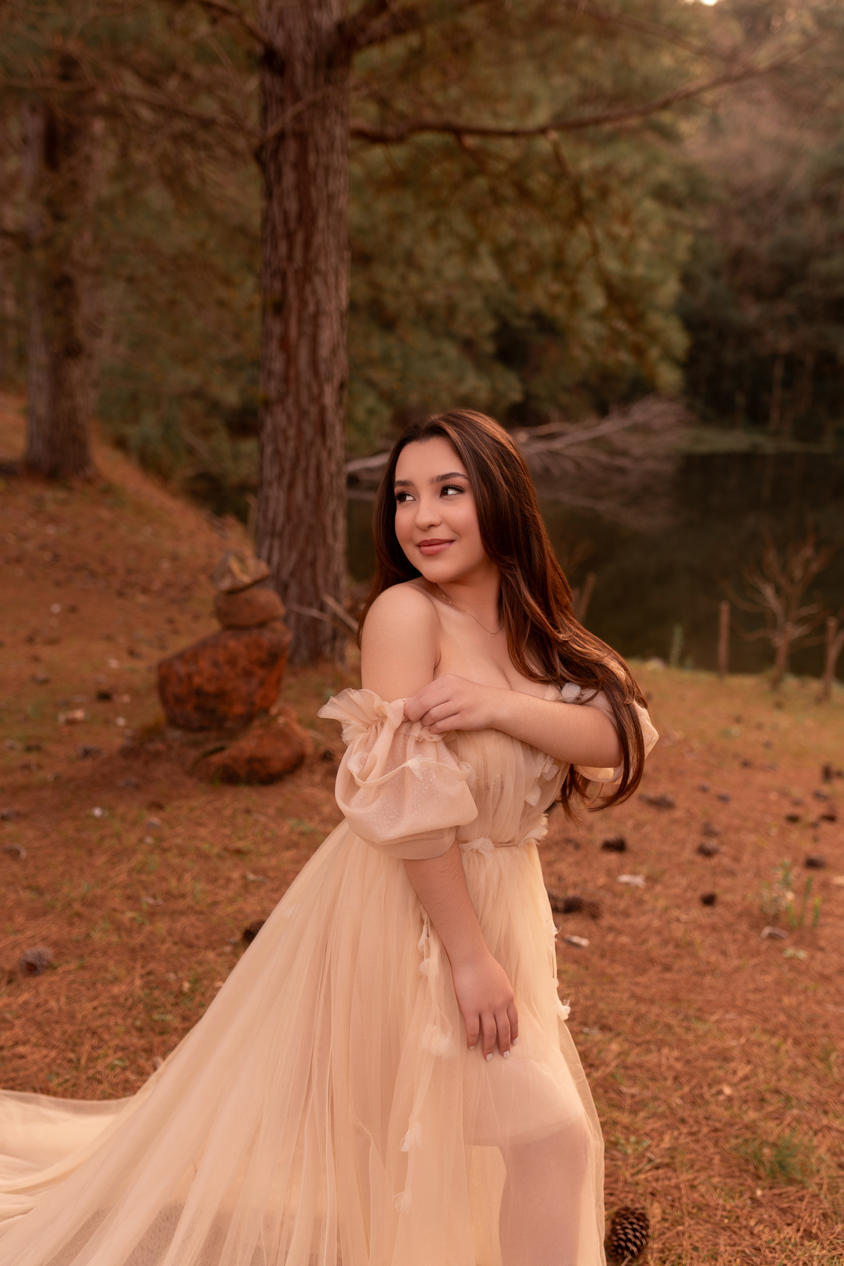 ensaio 15 anos, debutante, Gramado RS, Serra Gaúcha, Cogumelos Montanheses, fotografia feminina, ensaio leve, ensaio alegre, fotos 15 anos, ensaio em Gramado, especialista em quinze anos, especialista em debutantes, ensaio de quinze anos, fotógrafa 