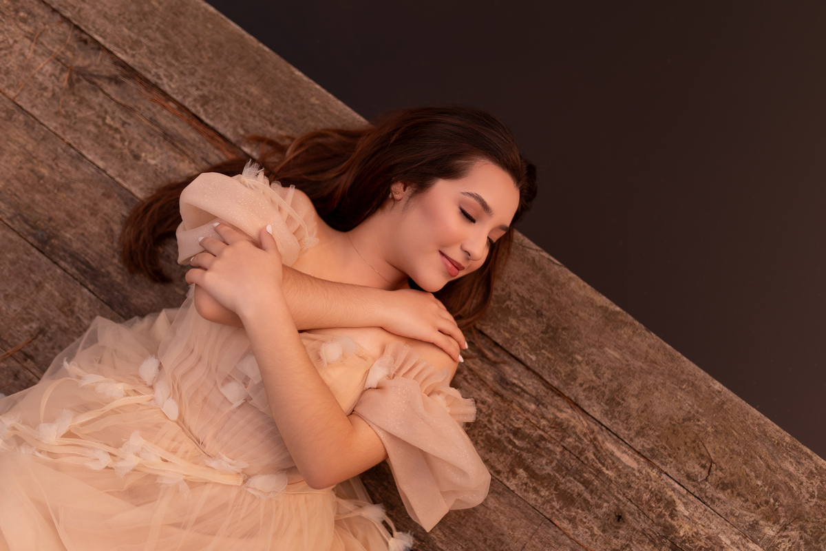 ensaio 15 anos, debutante, Gramado RS, Serra Gaúcha, Cogumelos Montanheses, fotografia feminina, ensaio leve, ensaio alegre, fotos 15 anos, ensaio em Gramado, especialista em quinze anos, especialista em debutantes, ensaio de quinze anos, fotógrafa 