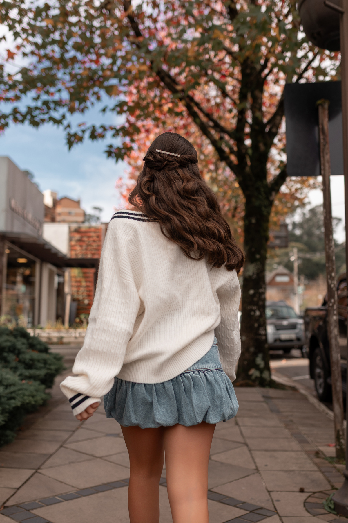 Ensaio de quinze anos estilo europeu no Le Jardin Parque de Lavandas em Gramado/RS. Um cenário encantador e um resultado incrível.
Palavras-chave:
ensaio 15 anos Gramado, ensaio estilo Europa, Le Jardin lavandas, debutante Serra Gaúcha, fotografia 15 anos