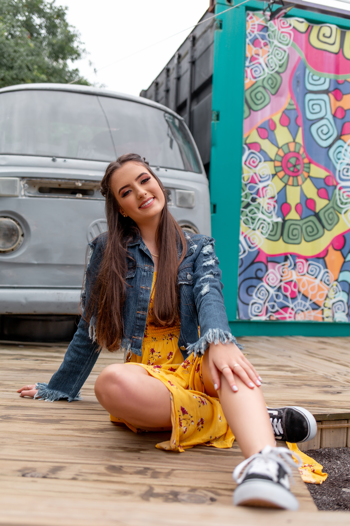 Book dos Quinze debutante DUDA. Ensaio de 15 anos em Torres, livros, container, natureza, grafite, praia, kombi, fotografia. Arroio do Sal, Osório, Imbé, Tramandai, Araranguá, Sombrio, Criciúma, Tres cachoeiras, Terra de areia, litoral, Gramado