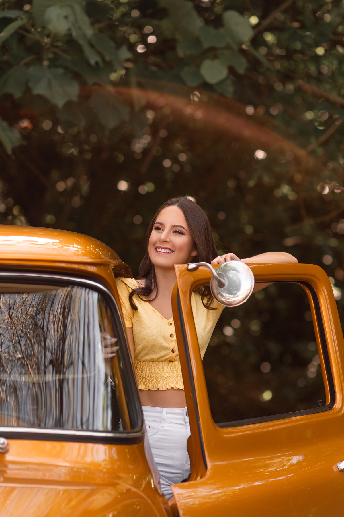 Book dos Quinze Malu. Ensaio de 15 anos em Torres, carro antigo, natureza, floresta, praia, vestido, fotografia. Arroio do Sal, Osório, Imbé, Tramandai, Araranguá, Sombrio, Criciúma, Tres cachoeiras, Terra de areia, litoral, Gramado, Serra