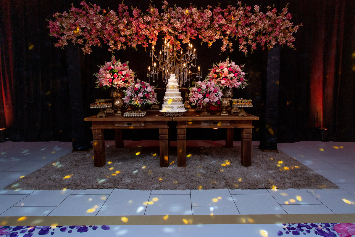 Festa de 15 anos - Debutantes Gêmeas Bárbara e Eduarda - Festa dos sonhos - Adrielle Peres Fotografia especializados em Quinze anos em  Torres/RS - Criciúma, Três cachoeiras, Porto Alegre, Gramado, Serra Gaúcha, Ararangua, Sombrio, decoração, book dos 15.