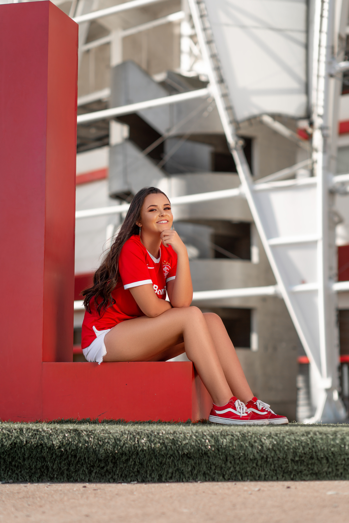 Book dos Quinze debutante colorada Gabi  Ensaio de 15 anos Estádio Beira Rio Mario Quintana. Cidade Porto Alegre, urbano Sport Clube internacional, arte, cinema, street. Osório, Imbé, Tramandai, Araranguá, Sombrio, Criciúma, litoral, Gramado