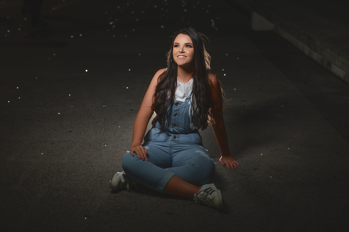 Book dos Quinze debutante Gabi  Ensaio de 15 anos Estádio Beira Rio na Cidade Porto Alegre, urbano Sport Clube internacional, arte, cinema, street, noite, sparckle, luzes, vela. brilho. Imbé, Tramandai, Araranguá, Sombrio, Criciúma, litoral, Gramado