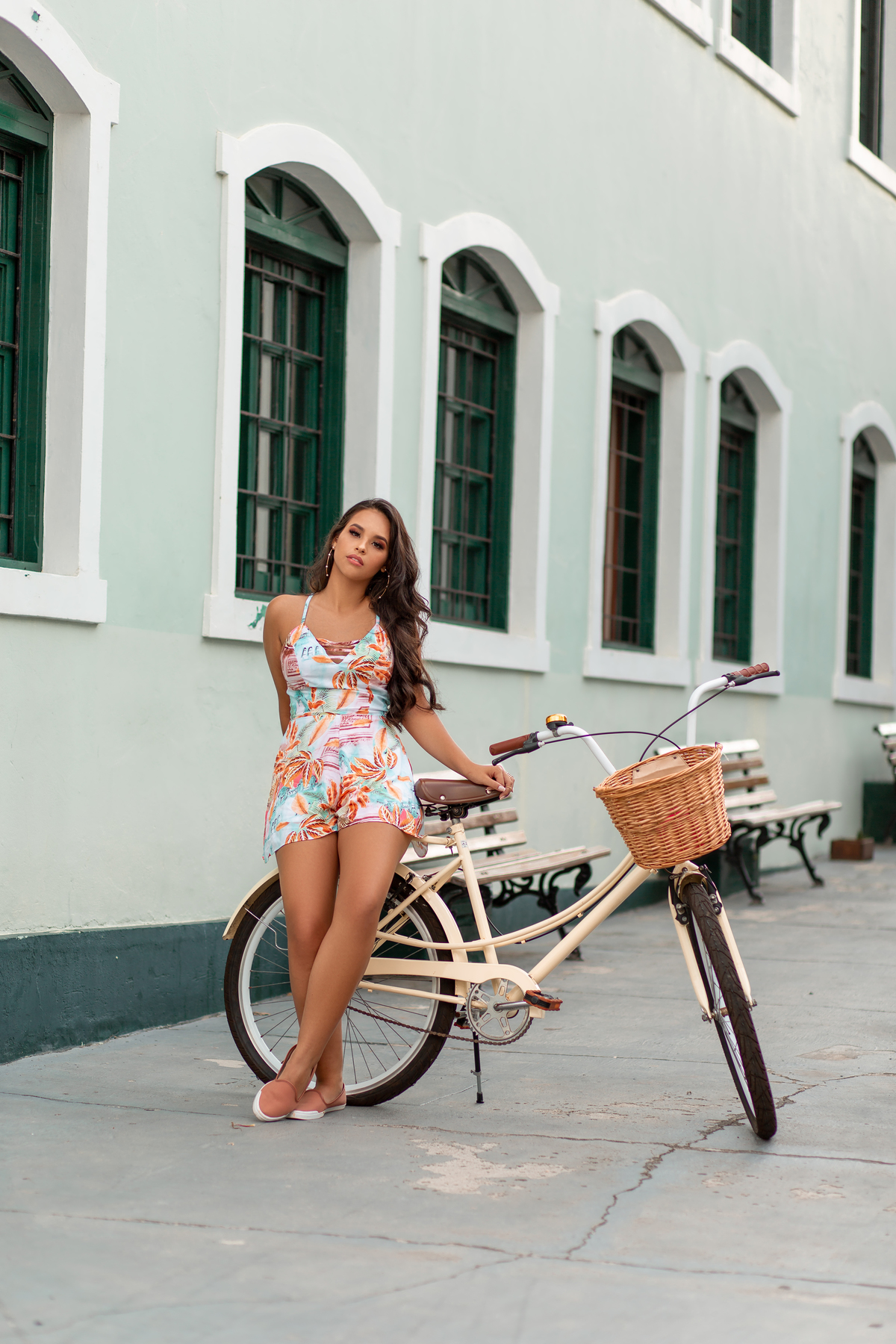 Book dos Quinze. Ensaio de 15 anos. Bicicleta. Pista de skate, natureza, grafite, floresta, maquiagem, vestido, debutantes. Imbé, Tramandai, Araranguá, Sombrio, Criciúma, Tres cachoeiras, Terra de areia, Gramado, Serra. Torres.