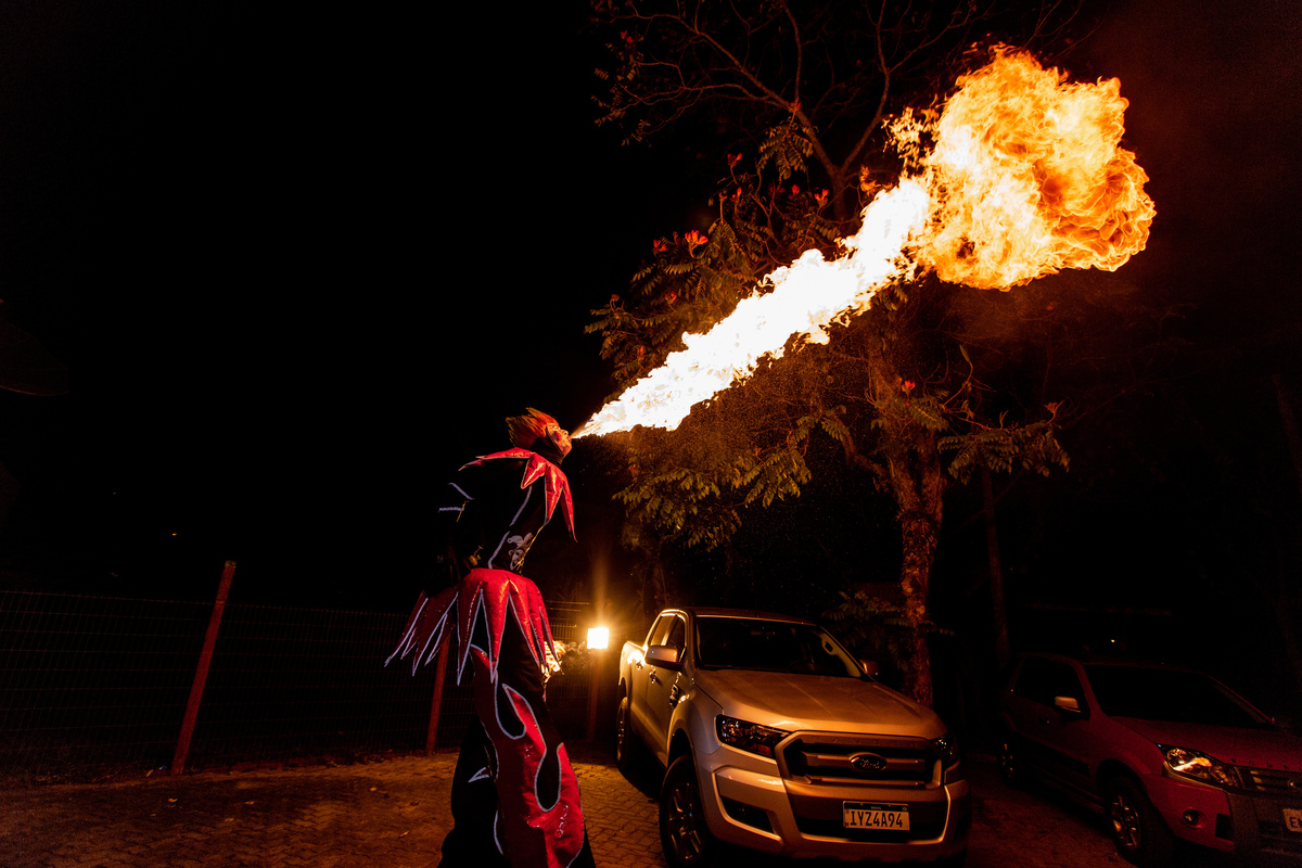 Festa de 15 anos, Debutante Eduarda Magnus - Adrielle Peres Fotografia especializados em Quinze anos Tres Cachoeiras/RS - Criciúma, Ararangua, Arroio Sal, Sombrio, Porto Alegre, Gramado, Serra Gaúcha, Praia, família, ensaio xv, book 15, decoração, vestido