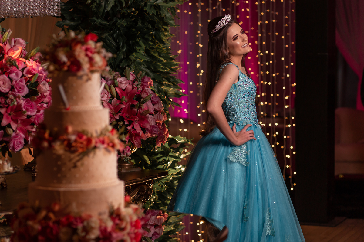 Festa de 15 anos, Debutante Eduarda Magnus - Adrielle Peres Fotografia especializados em Quinze anos Tres Cachoeiras/RS - Criciúma, Ararangua, Arroio Sal, Sombrio, Porto Alegre, Gramado, Serra Gaúcha, Praia, família, ensaio xv, book 15, decoração, vestido