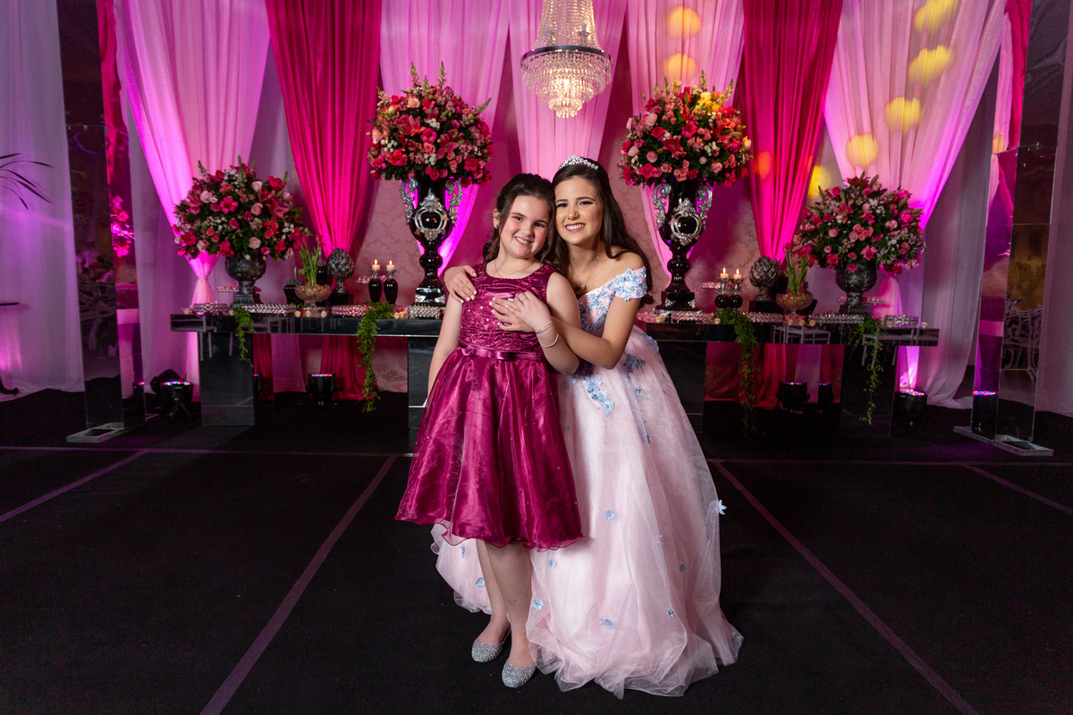 Festa de 15 anos - Debutante Mariane Raupp - Salão Paroquial - Festa dos sonhos - Adrielle Peres Fotografia especializados em Quinze anos em  Torres/RS - Criciúma, Ararangua Porto Alegre, Gramado, Serra Gaúcha, Praia Grande, ensaio, book dos 15, 