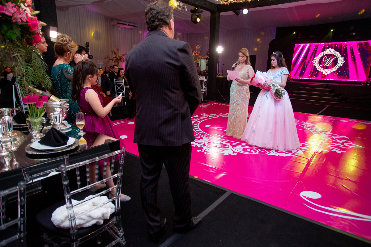 Festa de 15 anos - Debutante Mariane Raupp - Salão Paroquial - Festa dos sonhos - Adrielle Peres Fotografia especializados em Quinze anos em  Torres/RS - Criciúma, Ararangua Porto Alegre, Gramado, Serra Gaúcha, Praia Grande, ensaio, book dos 15, 