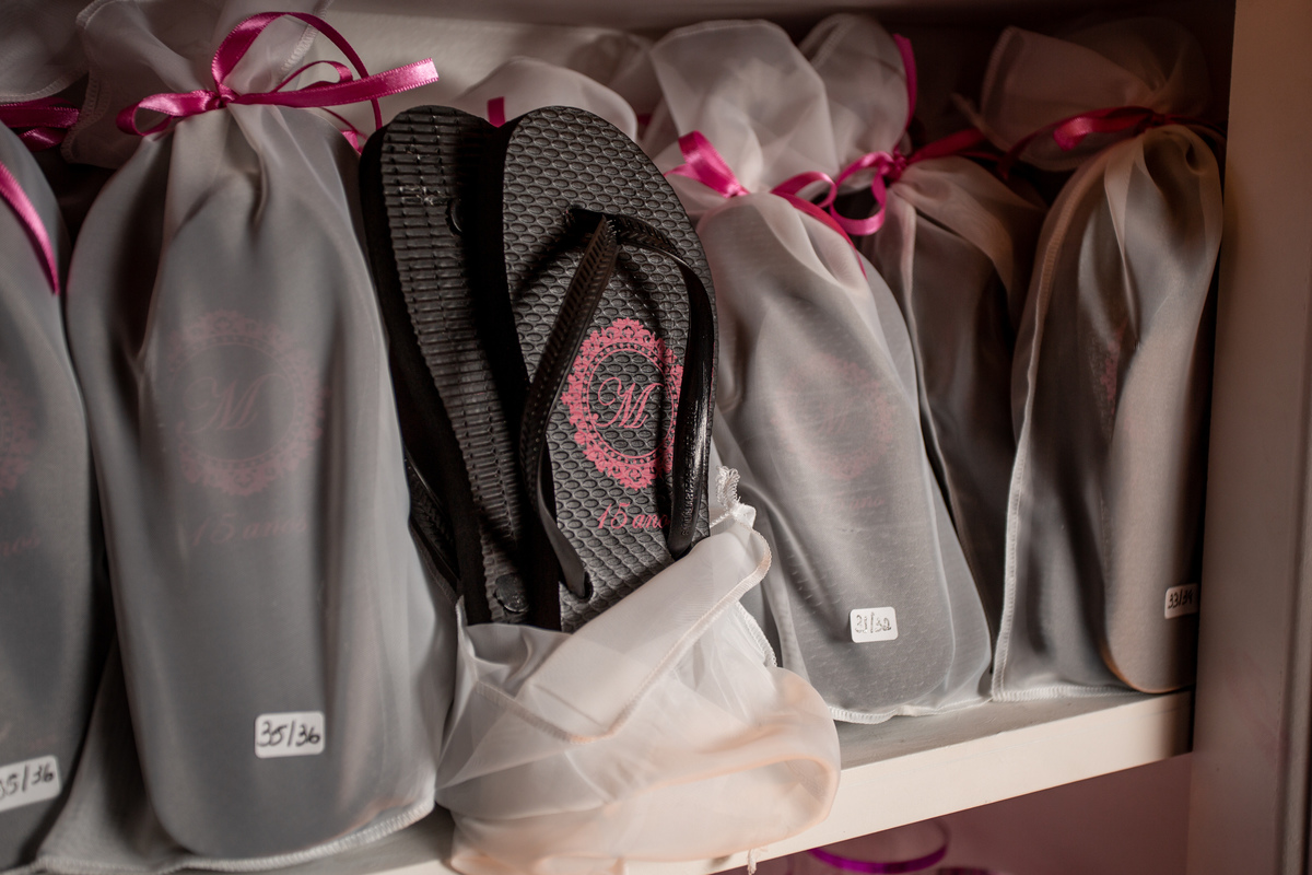 Festa de 15 anos - Debutante Mariane Raupp - Salão Paroquial - Festa dos sonhos - Adrielle Peres Fotografia especializados em Quinze anos em  Torres/RS - Criciúma, Três cachoeiras, Porto Alegre, Gramado, Serra Gaúcha, Praia Grande, ensaio, book dos 15, 