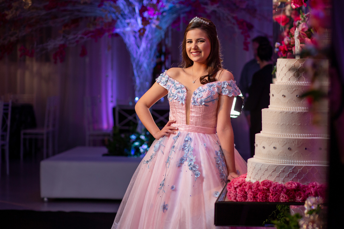 Festa de 15 anos - Debutante Mariane Raupp - Salão Paroquial - Festa dos sonhos - Adrielle Peres Fotografia especializados em Quinze anos em  Torres/RS - Criciúma, Ararangua Porto Alegre, Gramado, Serra Gaúcha, Praia Grande, ensaio, book dos 15, 