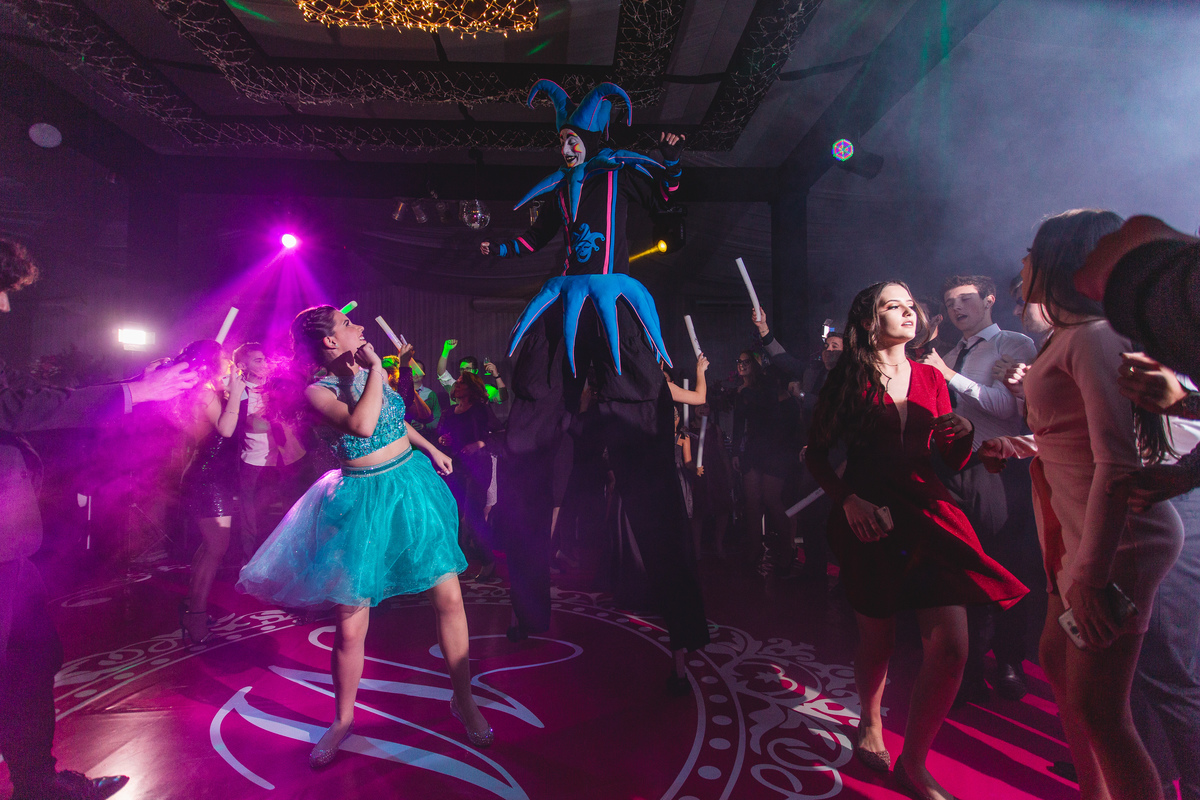 Festa de 15 anos - Debutante Mariane Raupp - Salão Paroquial - Festa dos sonhos - Adrielle Peres Fotografia especializados em Quinze anos em  Torres/RS - Criciúma, Ararangua Porto Alegre, Gramado, Serra Gaúcha, Praia Grande, ensaio, book dos 15, 