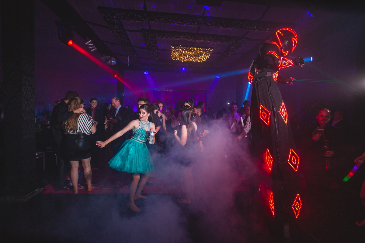 Festa de 15 anos - Debutante Mariane Raupp - Salão Paroquial - Festa dos sonhos - Adrielle Peres Fotografia especializados em Quinze anos em  Torres/RS - Criciúma, Ararangua Porto Alegre, Gramado, Serra Gaúcha, Praia Grande, ensaio, vestido, book dos 15, 