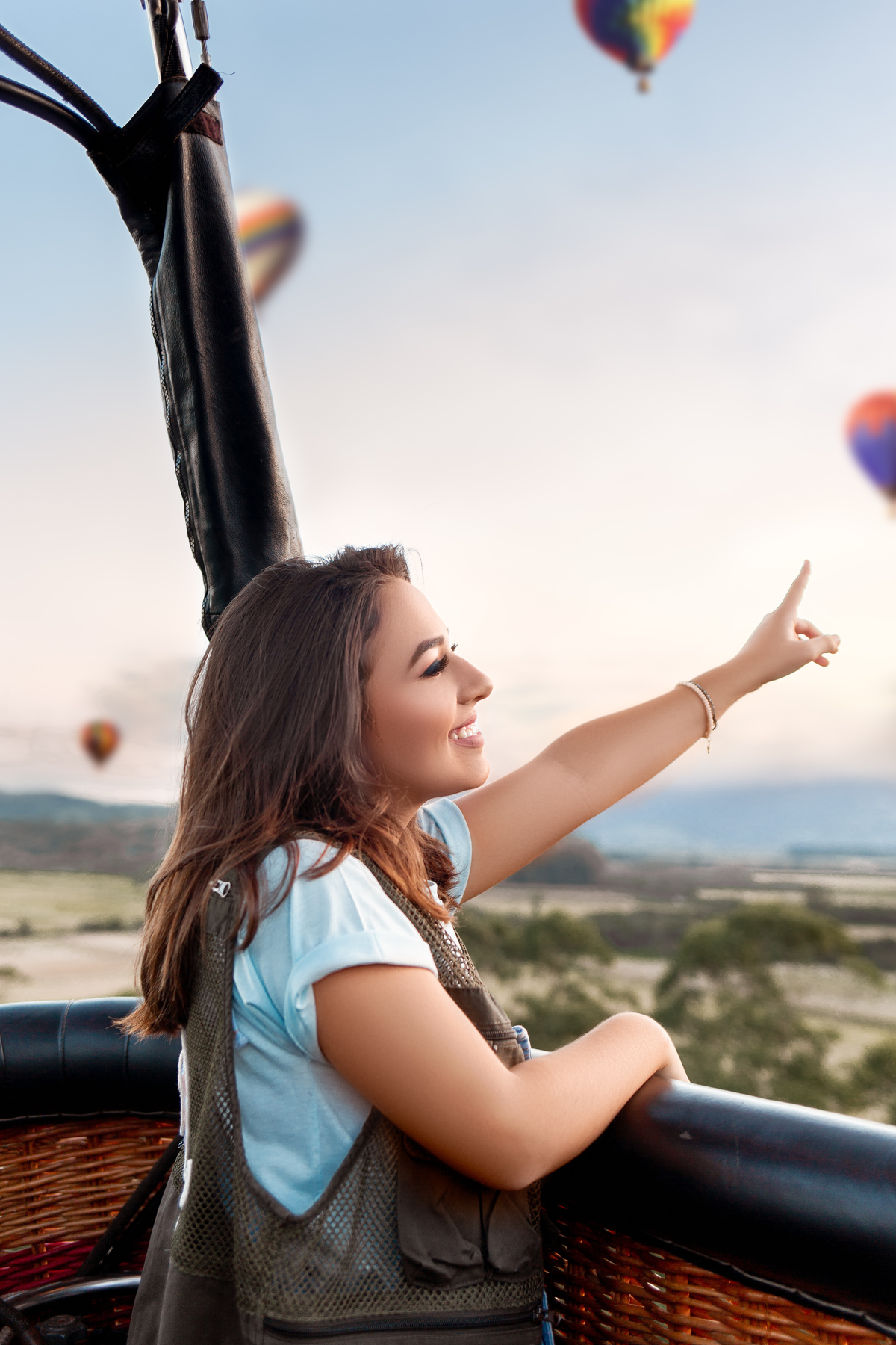 Book dos 15 anos, debutante, balao de ar quente, voo de balao, balonismo Torres, Canions, Praia grande, cachoeira, pedra branca, Itati,  praia, cores, cesta, ensaio, igreja catolica, Matriz Sao Domingos, natureza, @estudio adrielle peres, fotografia, 