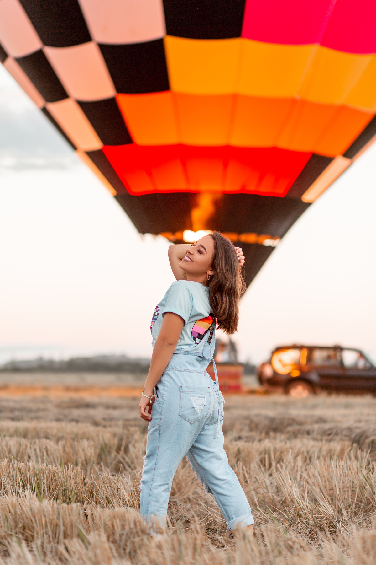 Book dos 15 anos, debutante, balao de ar quente, voo de balao, balonismo Torres, Canions, Praia grande, cachoeira, pedra branca, Itati,  praia, cores, cesta, ensaio, igreja catolica, Matriz Sao Domingos, natureza, @estudio adrielle peres, fotografia, 