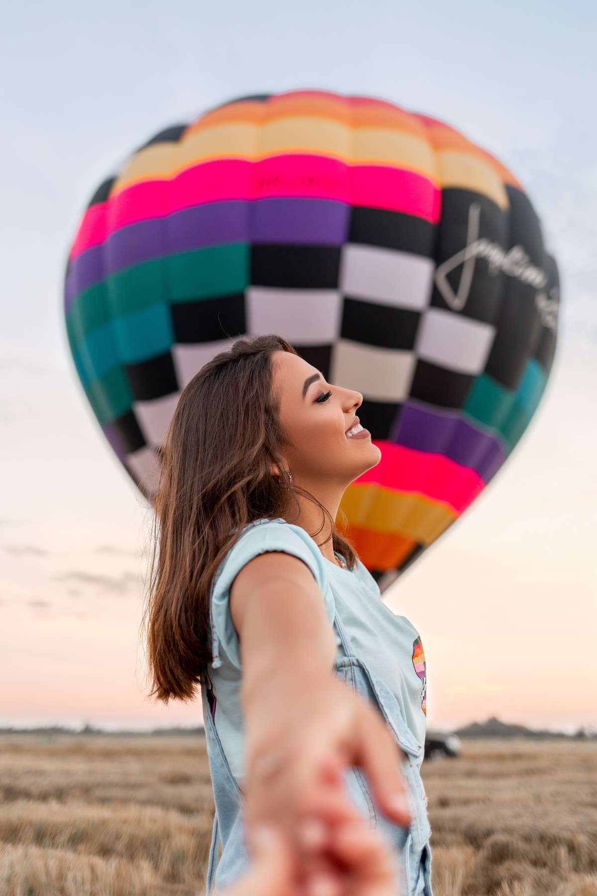 Book dos 15 anos, debutante, balao de ar quente, voo de balao, balonismo Torres, Canions, Praia grande, cachoeira, pedra branca, Itati,  praia, cores, cesta, ensaio, igreja catolica, Matriz Sao Domingos, natureza, @estudio adrielle peres, fotografia, 