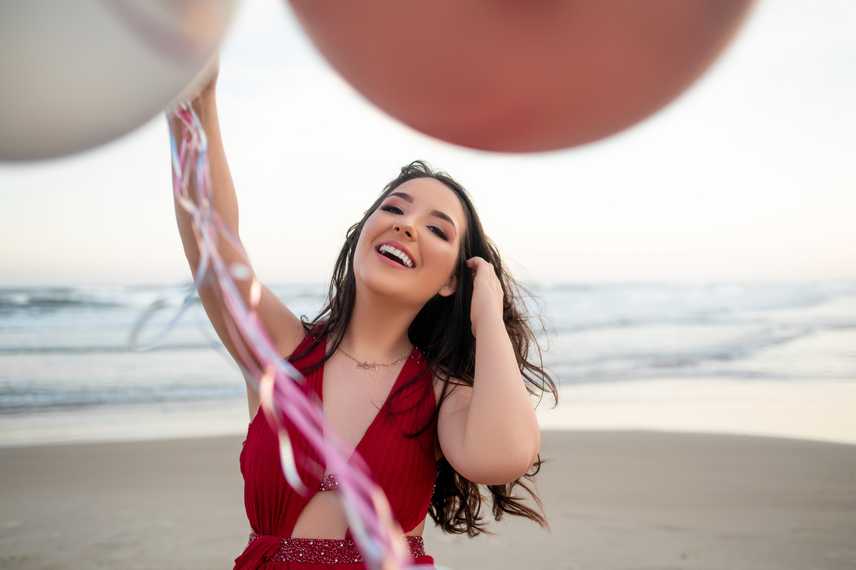 Fotografia de 15 anos, ideias criativas, inspirações, book dos quinze, Tintas, praia, Kombi, skate, livros . Torres/Rs. Araranguá/SC. Sombrio, Criciúma, Forquilhinhas, Três Cachoeiras, Terra de Areia, Porto Alegre, Fotos em Gramado, Canela, Serra Gaúcha