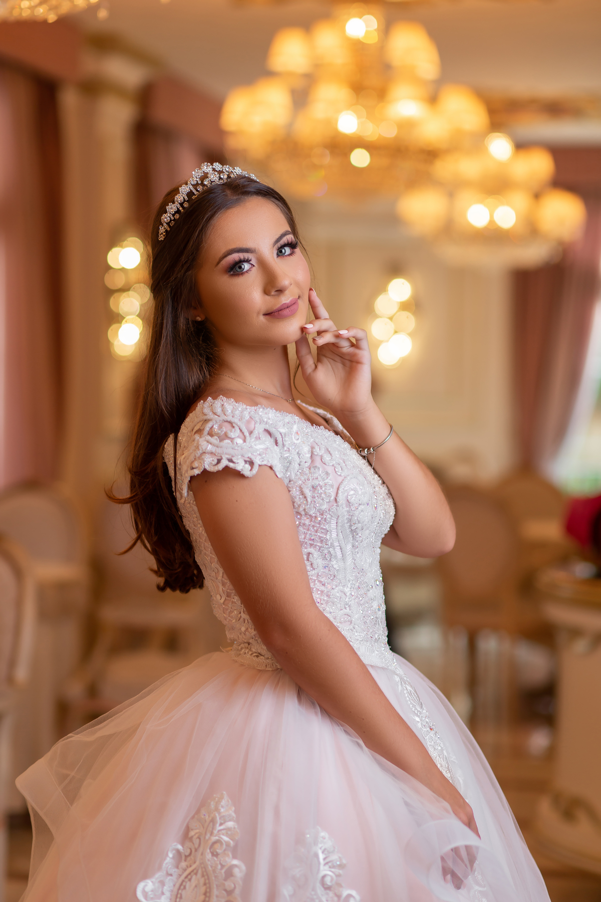 Fotografia de 15 anos, ideias criativas, inspirações, book dos quinze, Vestido, princesa. Hotel Colline de France em Gramado/RS Araranguá/SC. Sombrio, Criciúma, Três Cachoeiras, Terra de Areia, Porto Alegre, Fotos em Gramado, Canela, Serra Gaúcha