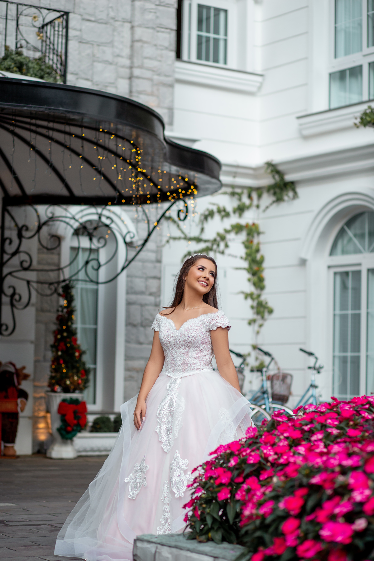 Fotografia de 15 anos, ideias criativas, inspirações, book dos quinze, Vestido, princesa. Hotel Colline de France em Gramado/RS Araranguá/SC. Sombrio, Criciúma, Três Cachoeiras, Terra de Areia, Porto Alegre, Fotos em Gramado, Canela, Serra Gaúcha