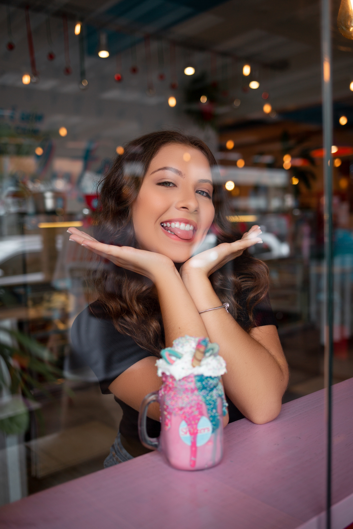 Fotografia de 15 anos, ideias criativas, inspirações, book dos quinze, MIlk Shake, praia, Flores . Ferrugem, Garopaba/SC. Araranguá/SC. Sombrio, Criciúma, Forquilhinhas, Três Cachoeiras, Terra de Areia, Porto Alegre, Fotos em Gramado, Canela, Serra Gaúcha