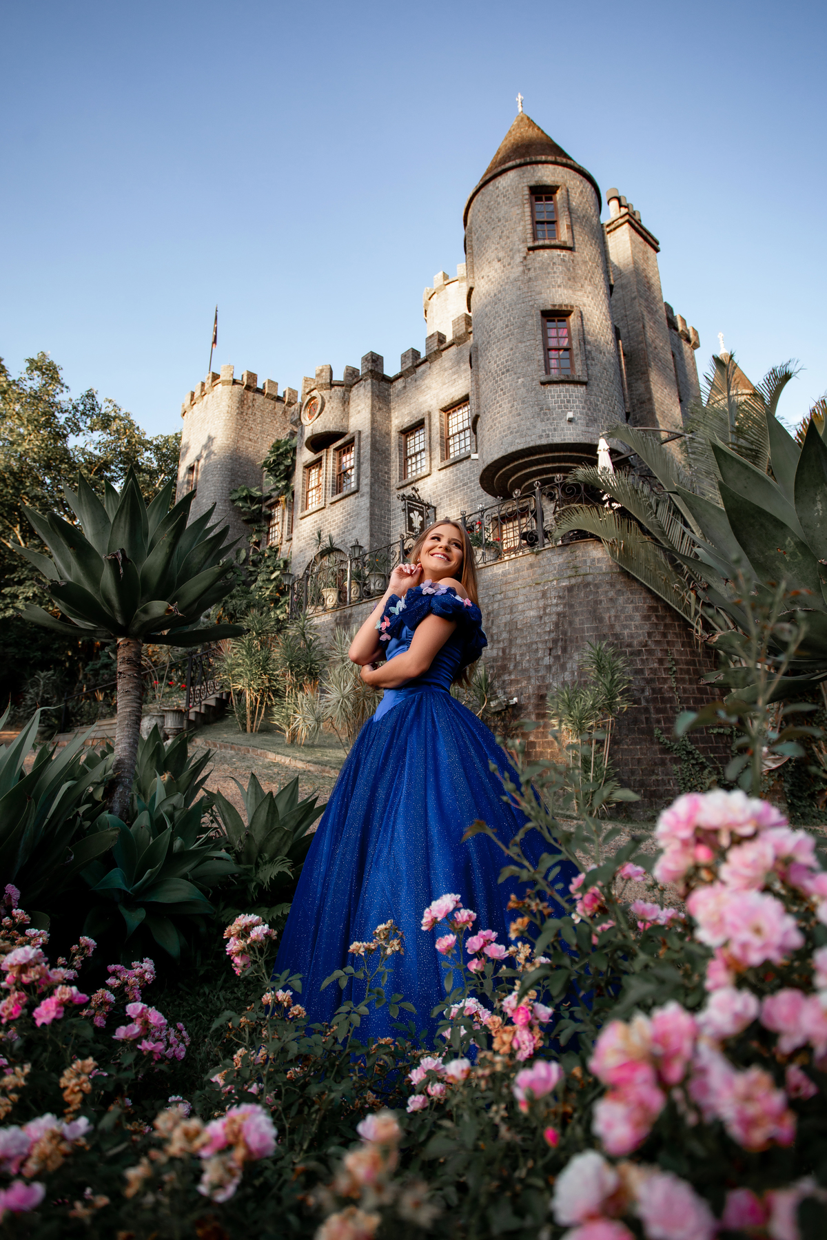 Fotografia de 15 anos, ideias criativas, inspirações, book dos quinze, castelo Britânico em Cocal do Sul, vestido de princesa Cinderela, Harry Potter. Araranguá/SC. Criciúma/SC. , Três Cachoeiras, Porto Alegre, Fotos em Gramado, Canela, Serra Gaúcha