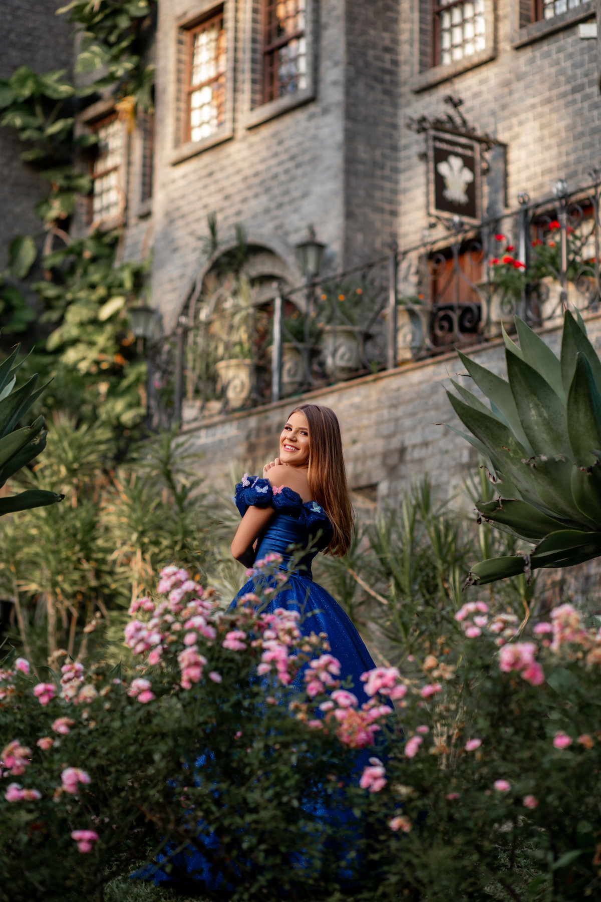 Fotografia de 15 anos, ideias criativas, inspirações, book dos quinze, castelo Britânico em Cocal do Sul, vestido de princesa Cinderela, Harry Potter. Araranguá/SC. Criciúma/SC. , Três Cachoeiras, Porto Alegre, Fotos em Gramado, Canela, Serra Gaúcha