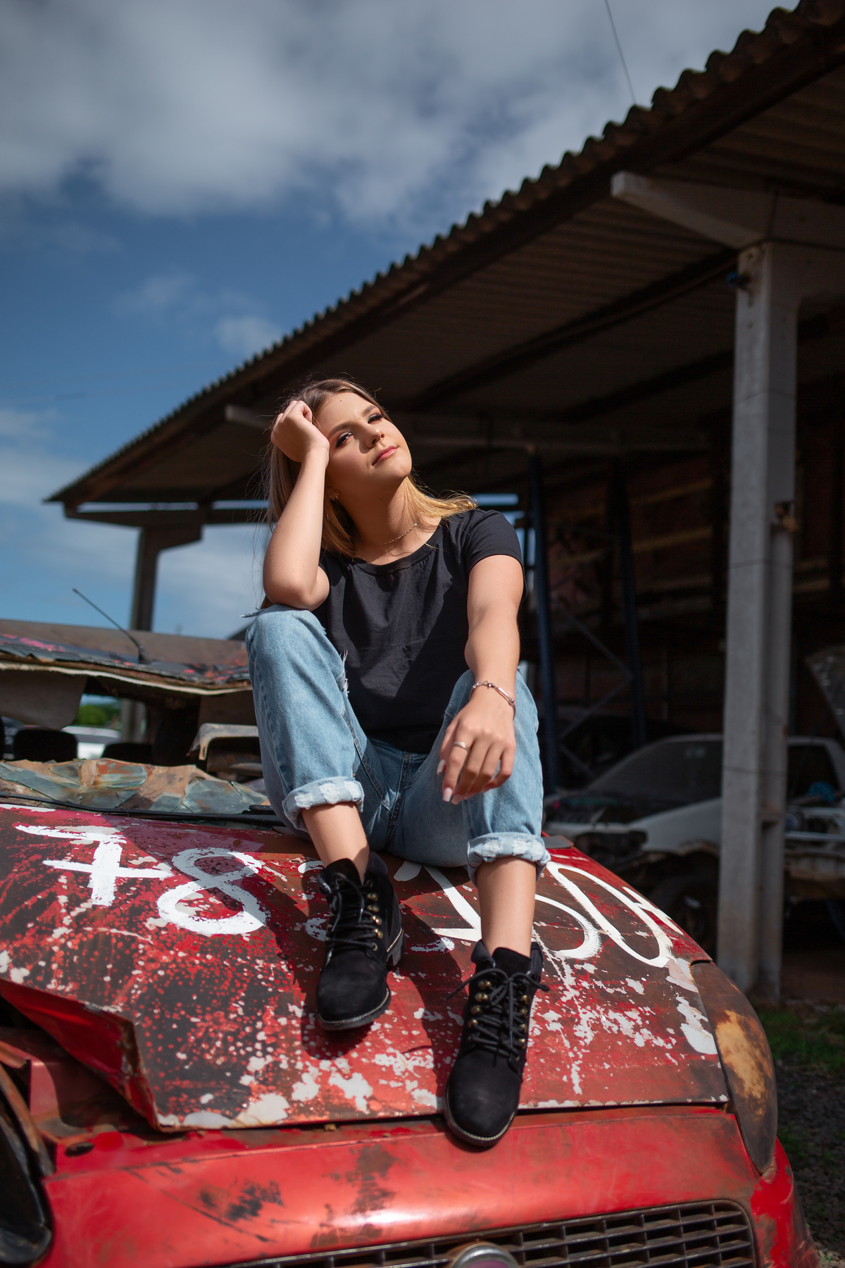 Fotografia de 15 anos, ideias criativas, inspirações, book dos quinze, Tintas, praia, Kombi, skate, livros . Torres/Rs. Araranguá/SC. Sombrio, Criciúma, Forquilhinhas, Três Cachoeiras, Terra de Areia, Porto Alegre, Fotos em Gramado, Canela, Serra Gaúcha