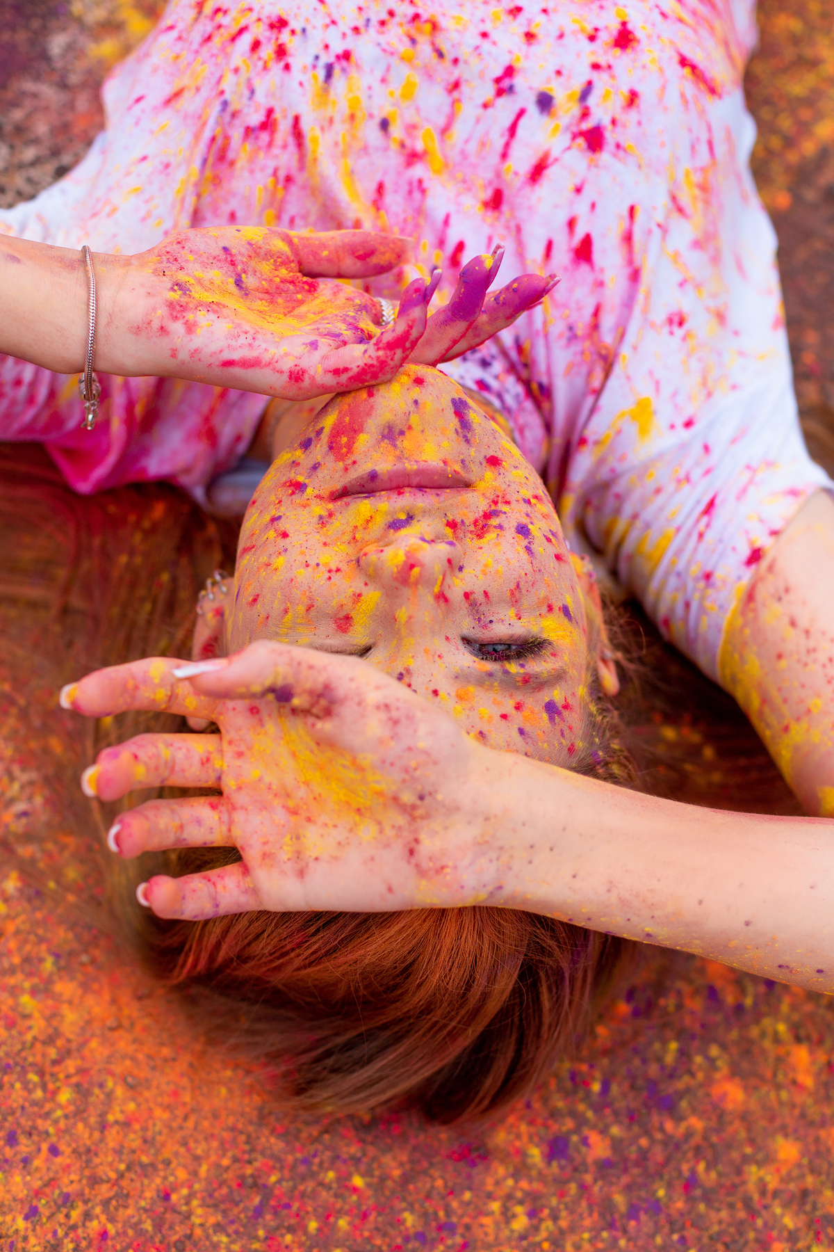 Fotografia de 15 anos, ideias criativas, inspirações, book dos quinze, Tintas, praia, Kombi, skate, livros . Torres/Rs. Araranguá/SC. Sombrio, Criciúma, Forquilhinhas, Três Cachoeiras, Terra de Areia, Porto Alegre, Fotos em Gramado, Canela, Serra Gaúcha