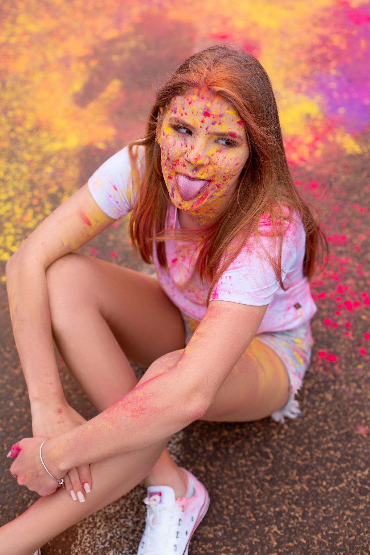 Fotografia de 15 anos, ideias criativas, inspirações, book dos quinze, Tintas, praia, Kombi, skate, livros . Torres/Rs. Araranguá/SC. Sombrio, Criciúma, Forquilhinhas, Três Cachoeiras, Terra de Areia, Porto Alegre, Fotos em Gramado, Canela, Serra Gaúcha