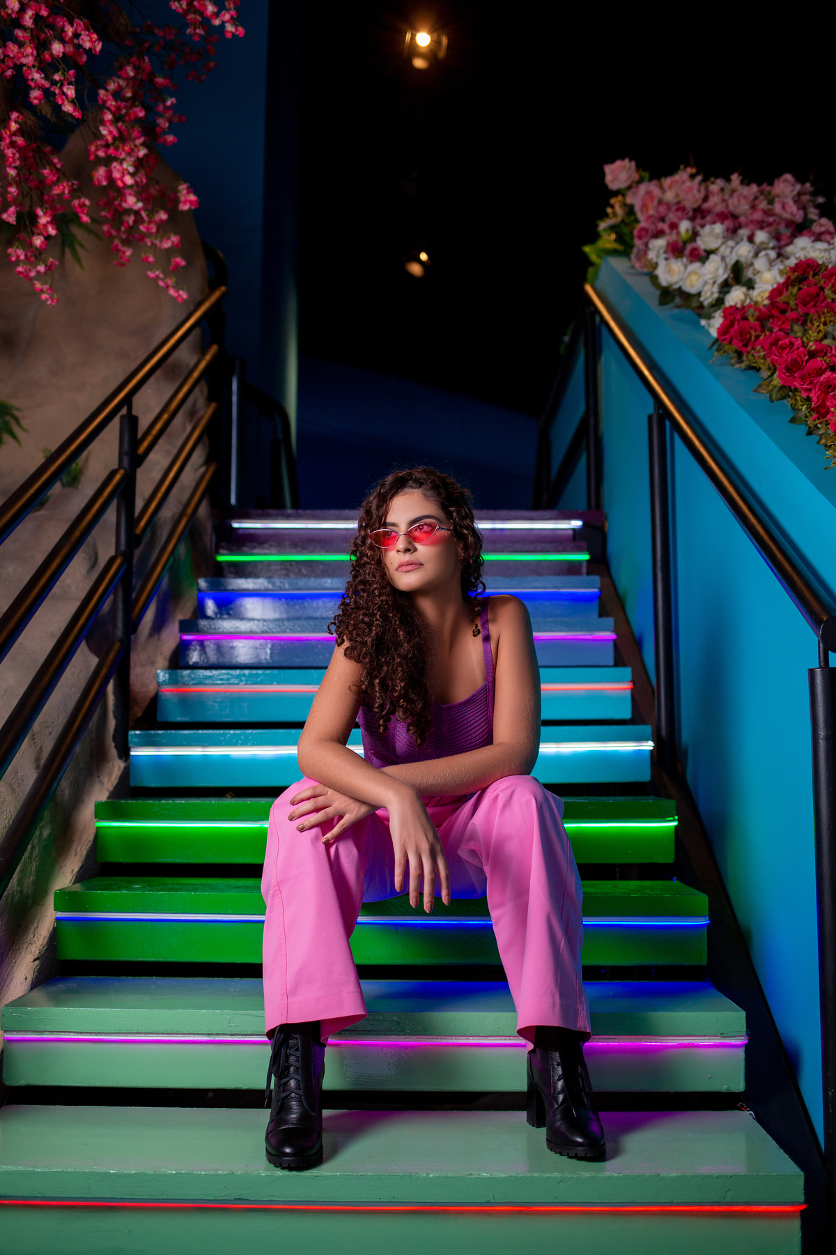 Book dos 15, Hotel Colline de France, Gramado, RS. Serra Gaúcha. Debutante, inspiração, ideias, vestido, make, cabelo cacheado, Selfie Gramado. Album, europa, Paris, França, inverno, cenário, banheira. Fotógrafa, fotografia, quinze anos, Gramado, Canela